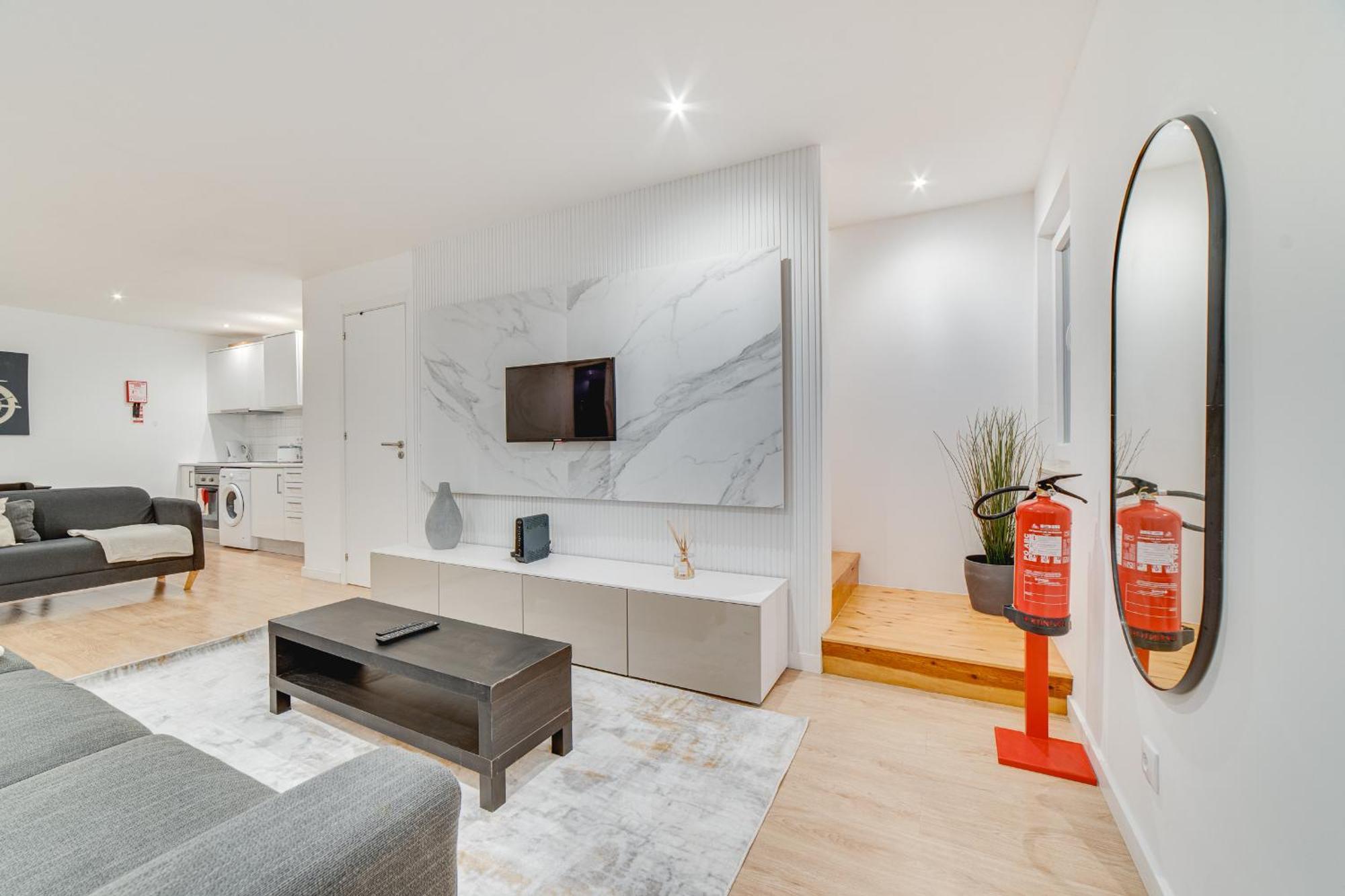 Duplex Apartment Near Belem Lisbon Luaran gambar